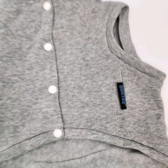 Wichita State Shockers Gray Dog Cat Sleeveless Hoodie Sweatshirt M - Picture 3 of 4